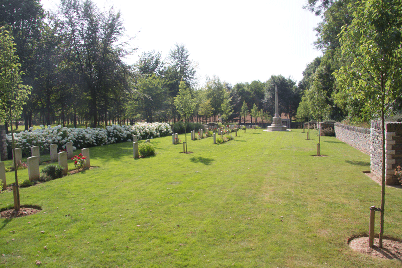 Ecoust St Mein Cemetery