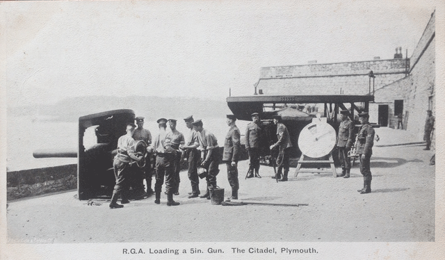 Royal Garrison Artillery 5 inch gun at The Citadel, Plymouth E14